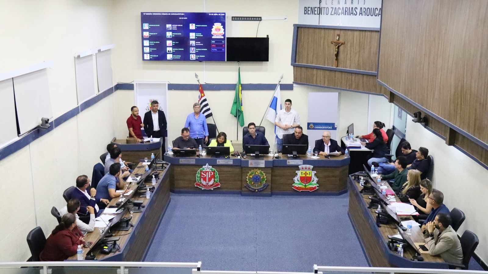 Participação dos servidores marca aprovação unânime da reforma administrativa da Câmara de Caraguatatuba